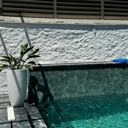 Villa Olea Alacati Tas Konak 2+1 A2 Incir *