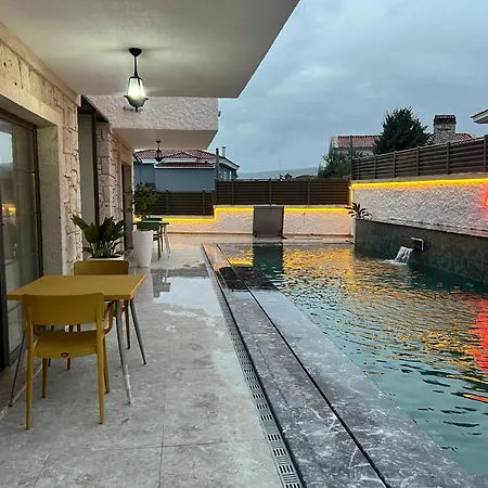 Olea Alacati Tas Konak 2+1 A2 Incir Villa